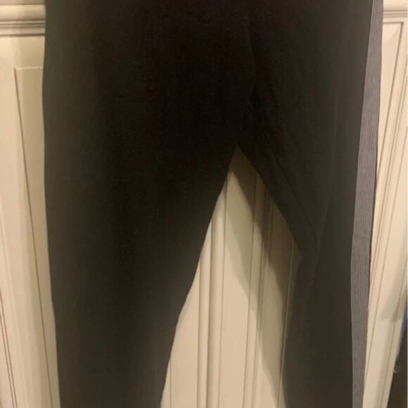 Pink Victoria Secret Womens 
 Logo Yoga Pants Small - Picture 6 of 8
